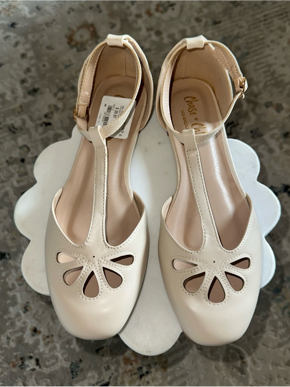Chase and Chloe Fergie T Strap Ballerina Flat Nude 8.5 NWT